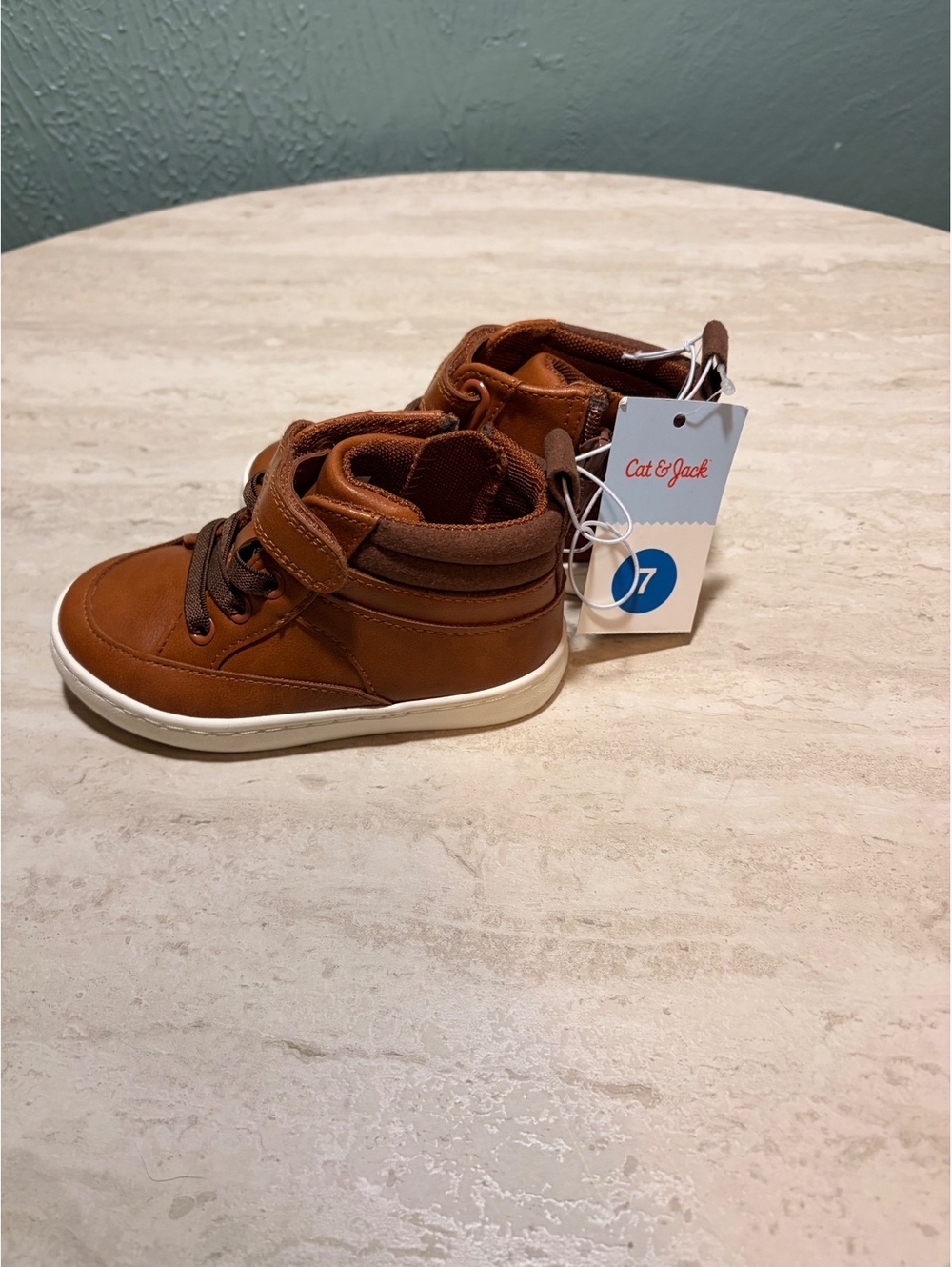 Cat & Jack Boys' Brown High-Top Sneakers Size 7